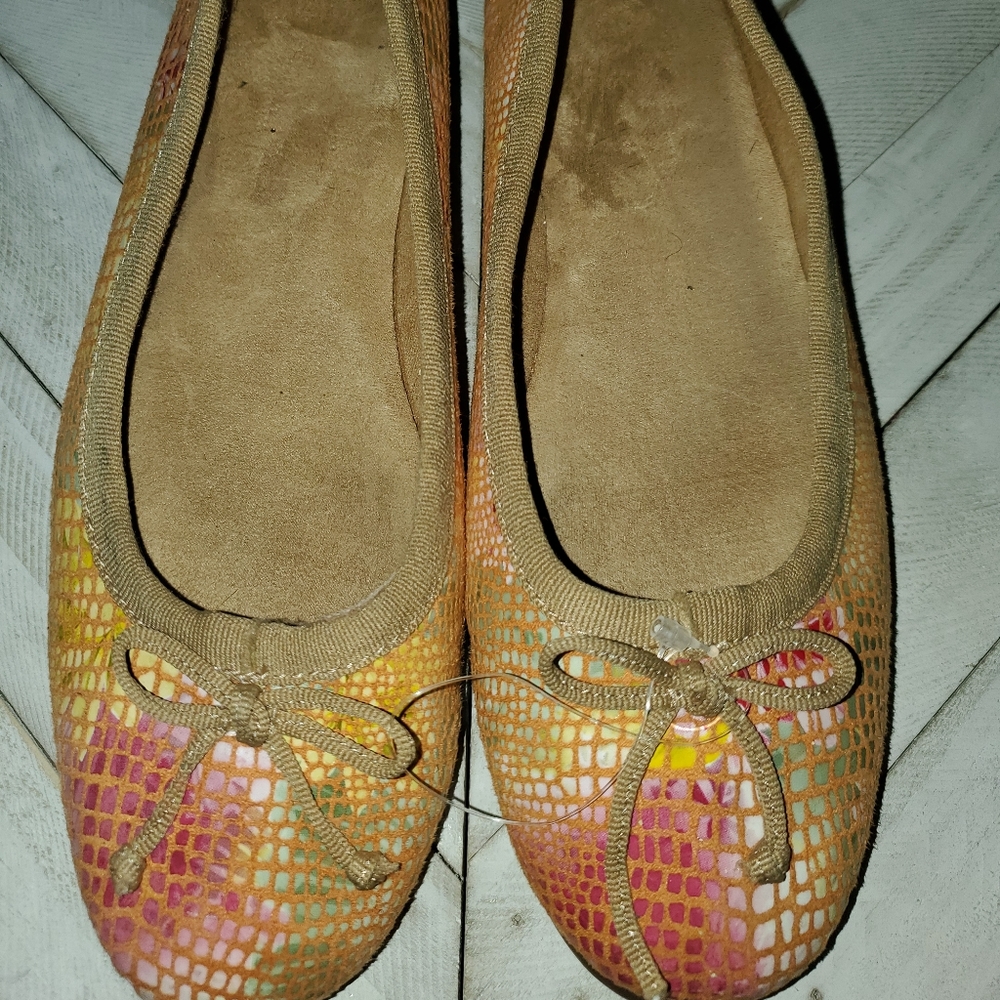 Aerosoles Size 9 Pink & Tan Snakeskin Design